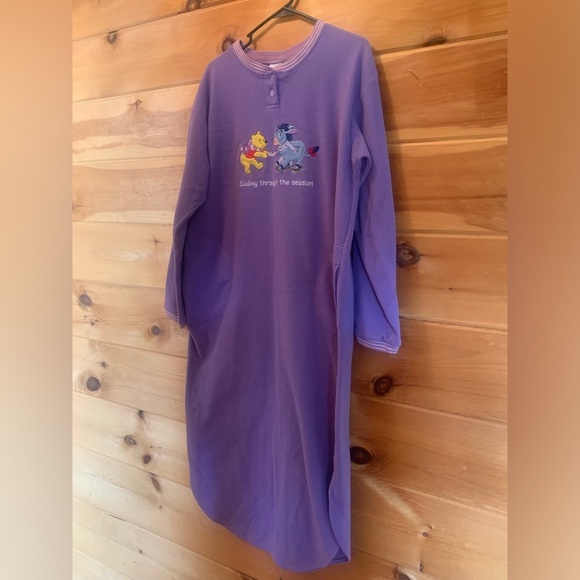 Disney Winnie the Pooh, long sleve purple nightgown With Pockets. Size M - Picture 1 of 11